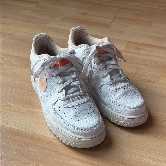 Nike Air Force 1 limited edition peach 2022 - Picture 2 of 9